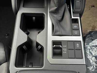 2026 Toyota LAND CRUISER 250 照片 32