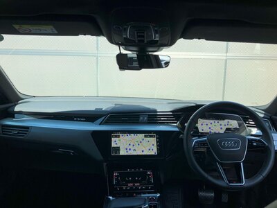 صورة 12 لـ 2022 AUDI E-TRON S SPORTBACK