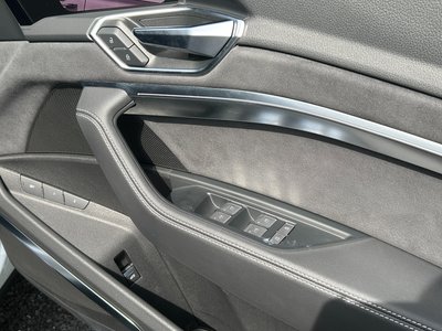 صورة 52 لـ 2022 AUDI E-TRON S SPORTBACK