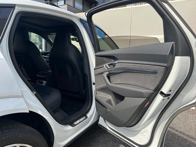صورة 57 لـ 2022 AUDI E-TRON S SPORTBACK
