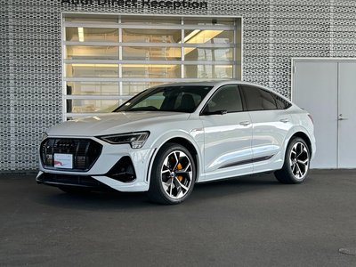 صورة 2 لـ 2022 AUDI E-TRON S SPORTBACK