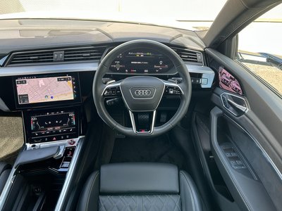 صورة 16 لـ 2022 AUDI E-TRON S SPORTBACK