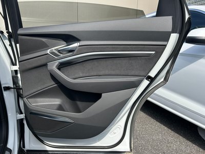 صورة 58 لـ 2022 AUDI E-TRON S SPORTBACK