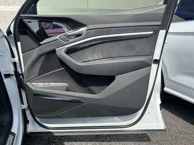 صورة 53 لـ 2022 AUDI E-TRON S SPORTBACK