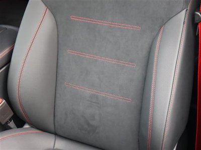 2024 Mercedes-BENZ GLB AMG 照片 10