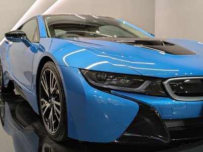صورة 13 لـ 2015 BMW I8