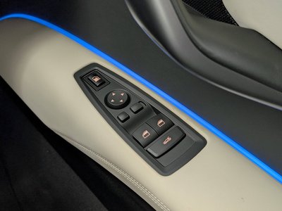 صورة 34 لـ 2015 BMW I8