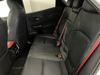 صورة 15 لـ 2025 Toyota CROWN SPORT
