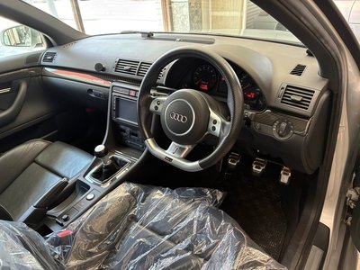صورة 30 لـ 2007 AUDI RS4