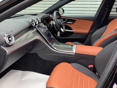 2023 Mercedes-BENZ C-CLASS AMG thumbnail 29