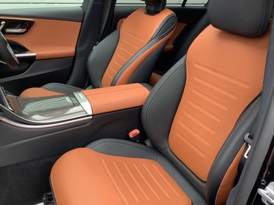 2023 Mercedes-BENZ C-CLASS AMG thumbnail 30