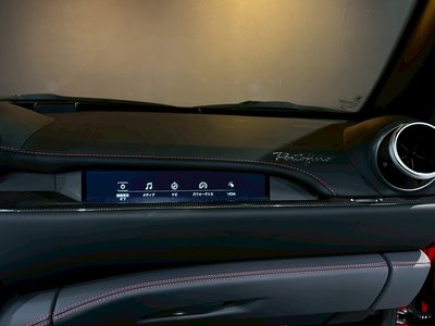 صورة مصغرة 18 لـ 2019 Ferrari PORTOFINO