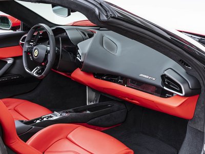 صورة 19 لـ 2025 Ferrari 296 GTS