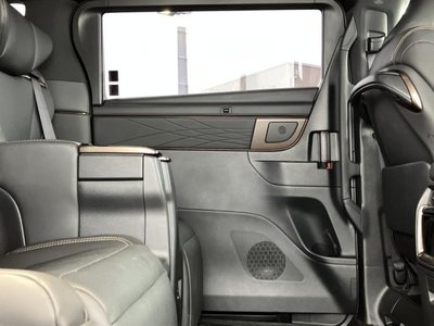 2025 Toyota ALPHARD photo 24