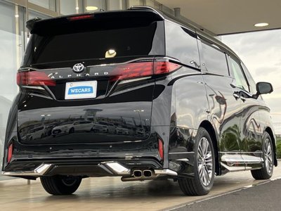 2025 Toyota ALPHARD photo 3