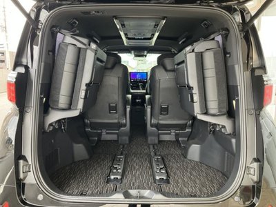 2025 Toyota ALPHARD photo 21