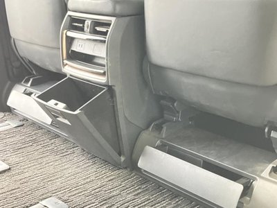 2025 Toyota ALPHARD photo 43