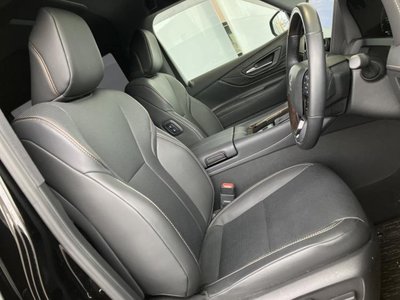 2025 Toyota ALPHARD photo 4
