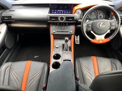 2018 Lexus RC F photo 2