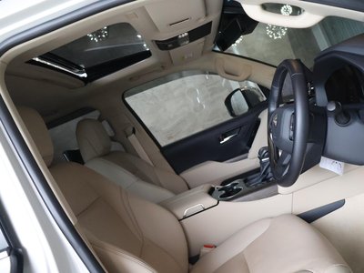 2025 Toyota LAND CRUISER 300 thumbnail 28