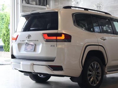 2025 Toyota LAND CRUISER 300 thumbnail 70