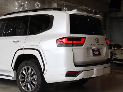 2025 Toyota LAND CRUISER 300 thumbnail 73