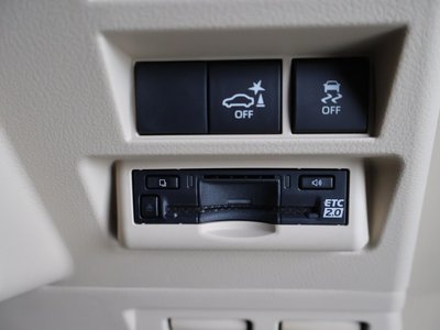 2025 Toyota LAND CRUISER 300 thumbnail 45