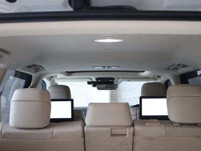 2025 Toyota LAND CRUISER 300 thumbnail 76