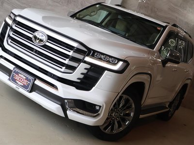 2025 Toyota LAND CRUISER 300 thumbnail 52