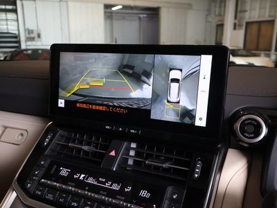 2025 Toyota LAND CRUISER 300 thumbnail 33
