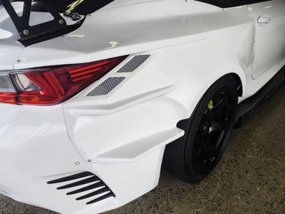 صورة 70 لـ 2018 Lexus RC