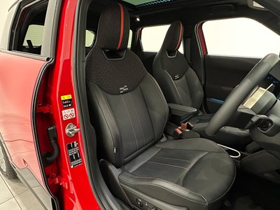 صورة 45 لـ 2025 MINI COOPER ACE MAN
