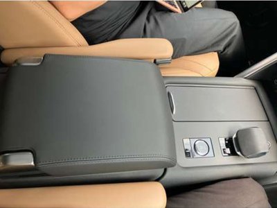 2024 LAND Rover DISCOVERY thumbnail 71