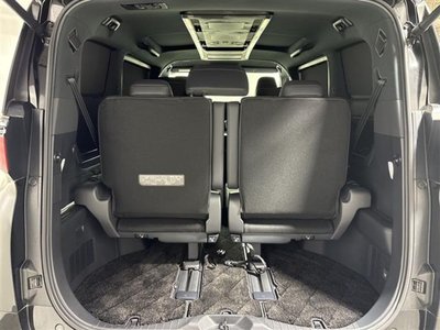2023 Toyota ALPHARD — фото 24