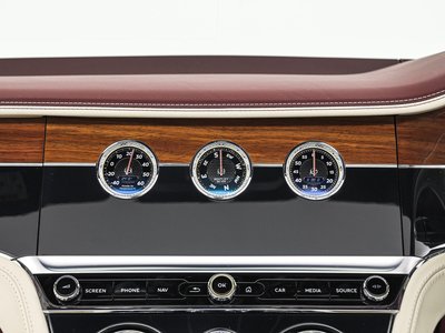 صورة 15 لـ 2019 Bentley CONTINENTAL