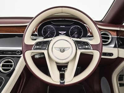 صورة 13 لـ 2019 Bentley CONTINENTAL