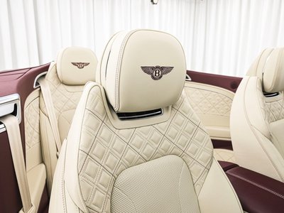 صورة 11 لـ 2019 Bentley CONTINENTAL