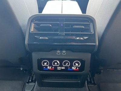 2025 BMW 5 SERIES thumbnail 38