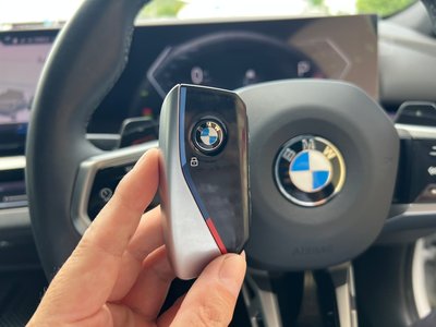2025 BMW 5 SERIES thumbnail 34