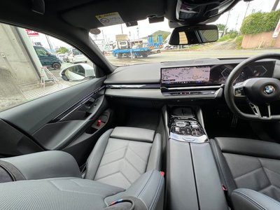2025 BMW 5 SERIES thumbnail 36