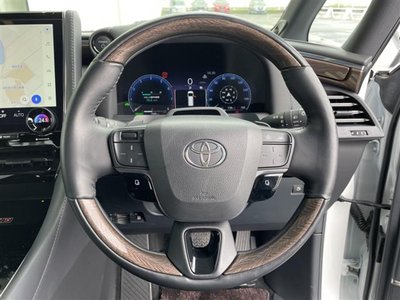 2024 Toyota ALPHARD — фото 8