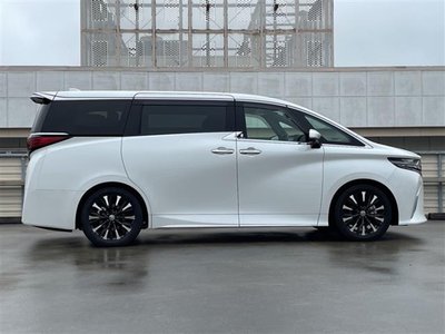 2024 Toyota ALPHARD — фото 40