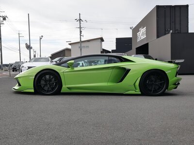 صورة 5 لـ 2012 Lamborghini AVENTADOR