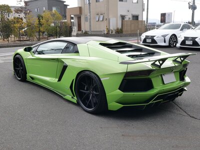 صورة 6 لـ 2012 Lamborghini AVENTADOR