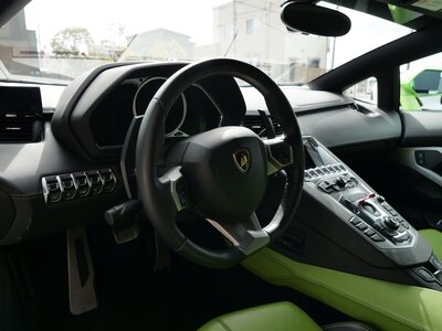صورة 28 لـ 2012 Lamborghini AVENTADOR