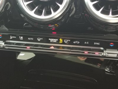 صورة مصغرة 49 لـ 2025 Mercedes-BENZ A-CLASS AMG