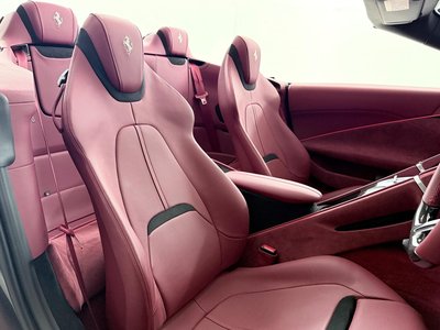 2024 Ferrari ROMA SPIDER — фото 3