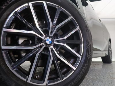2025 BMW X1 photo 4