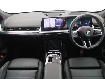 2025 BMW X1 photo 2