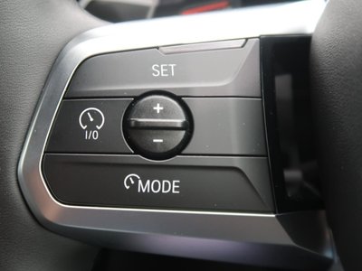 2025 BMW X1 photo 9